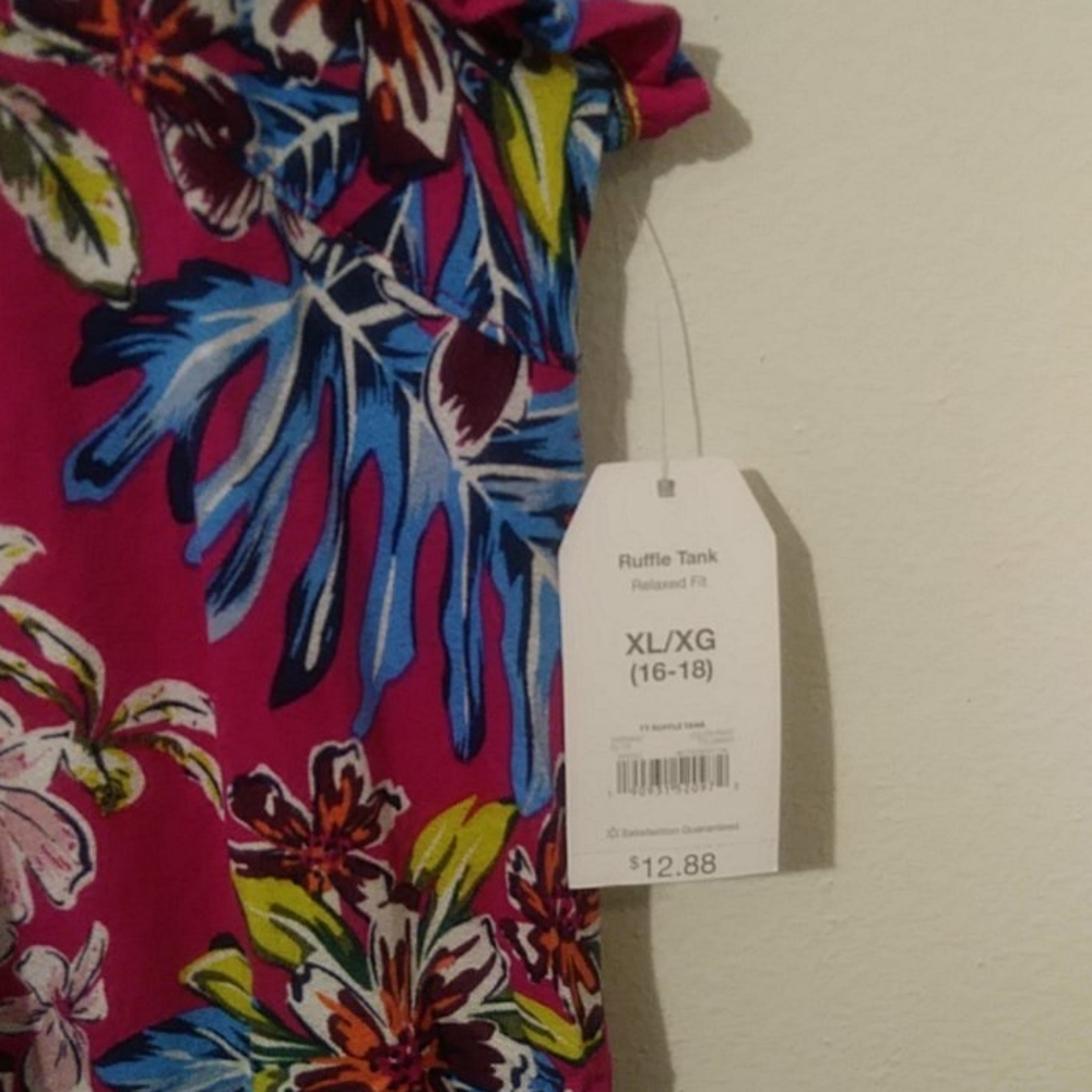 🔥Sale🔥Time and True Women's floral tank top - Picture 4 of 7